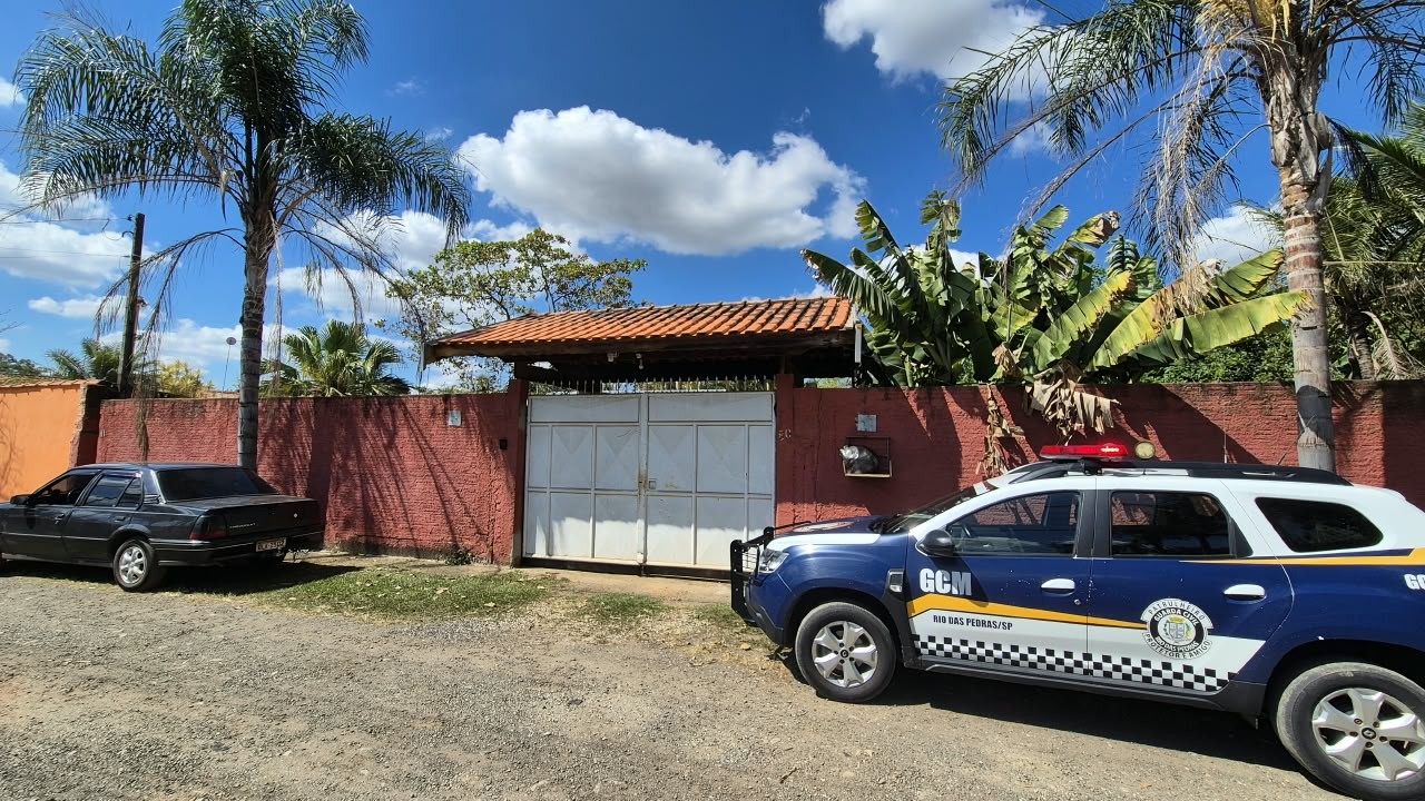 Corpo de mulher é encontrado em chácara no interior de SP