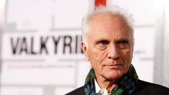 Morre ator Terence Stamp aos 87 anos - Família confirmou morte neste domingo (17) do ator, que ficou conhecido por ter interpretado o vilão General Zod dos filmes 'Superman' e 'Superman II'.