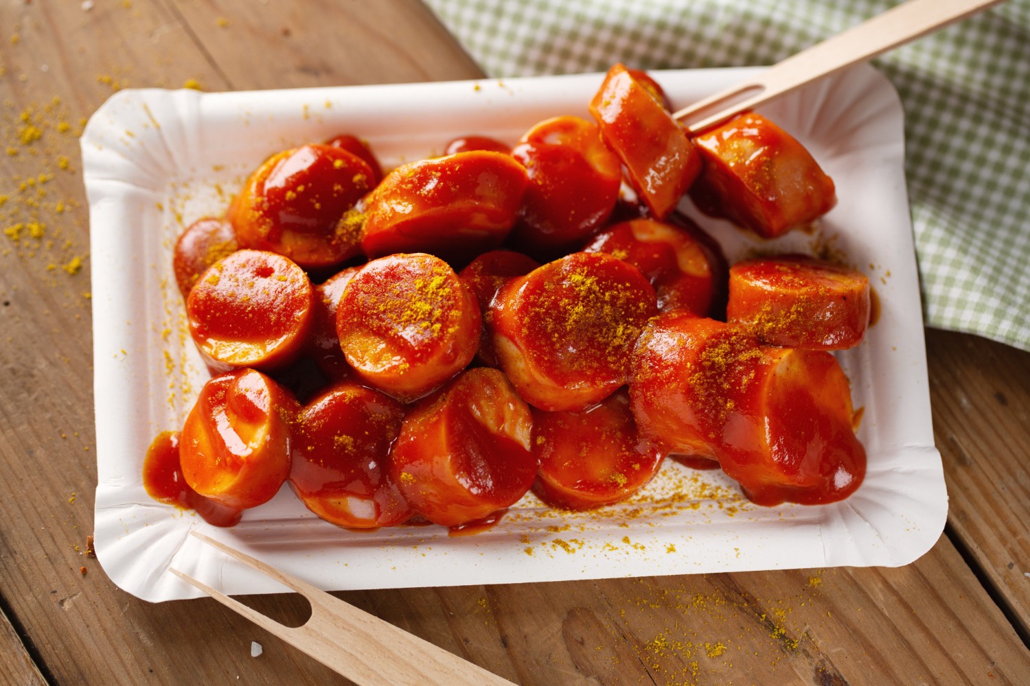 Aprenda a fazer Currywurst, streetfood típica de Berlim | G1