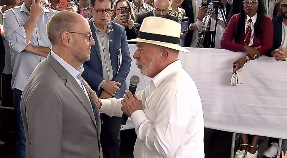 No RJ, Lula diz a governador para prender 'ladrões' e 'milicianos' que comandaram o estado