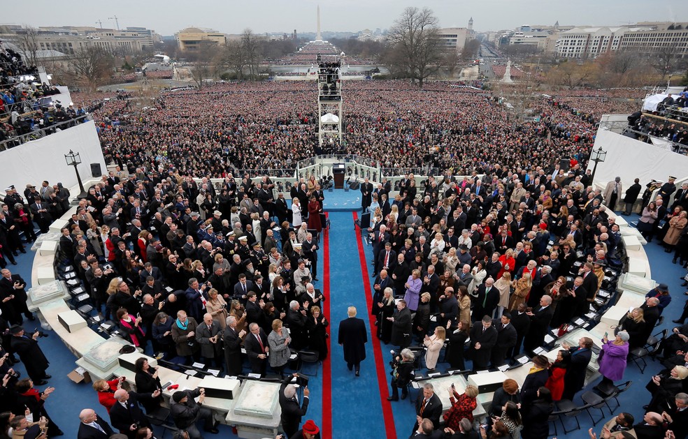 Donald Trump chega para a sua primeira cerimônia de posse, realizada do lado de fora do Capitólio — Foto: Brian Snyder/Reuters/Arquivo 