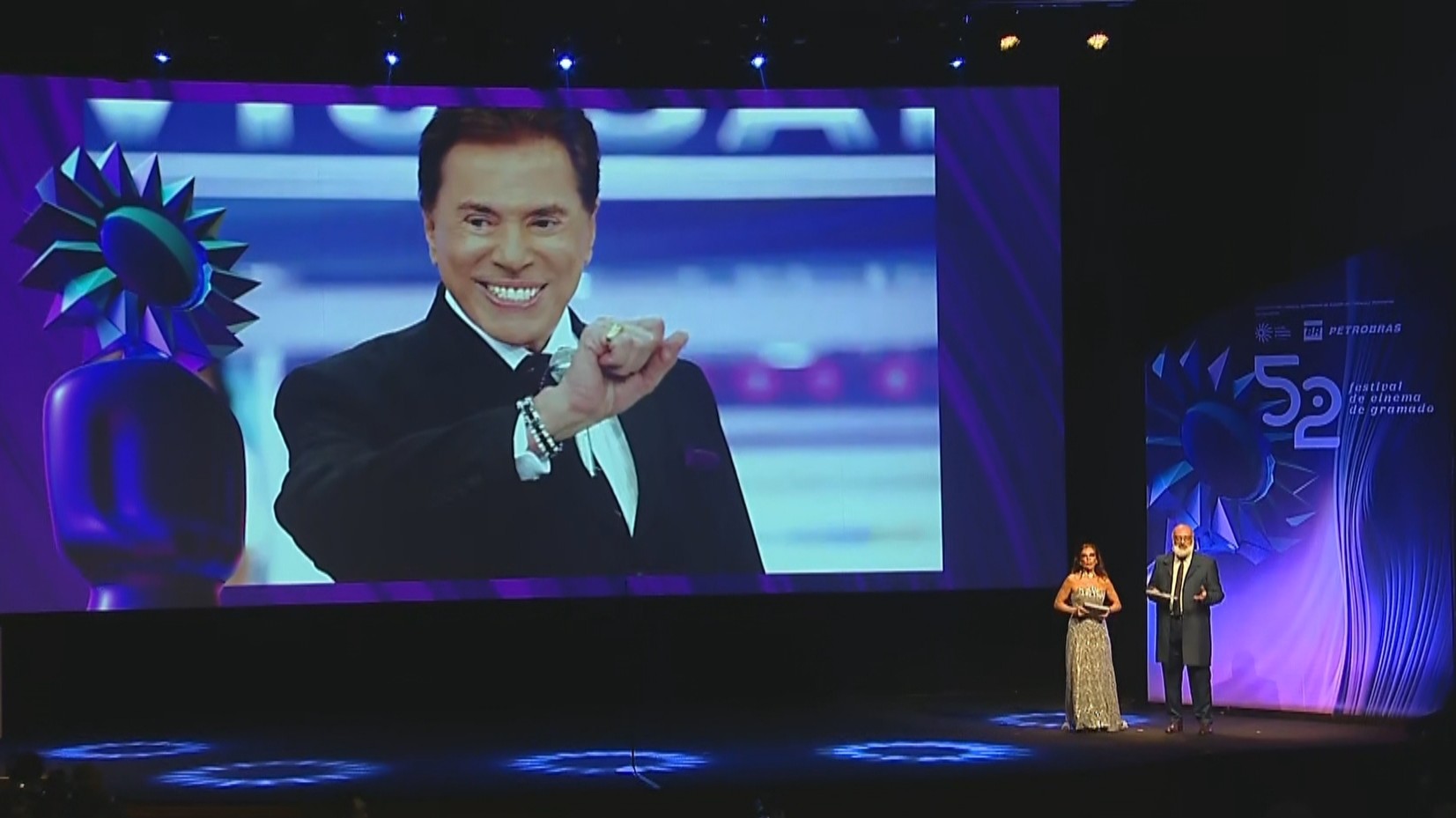 Sob aplausos, Silvio Santos é homenageado no Festival de Cinema de Gramado