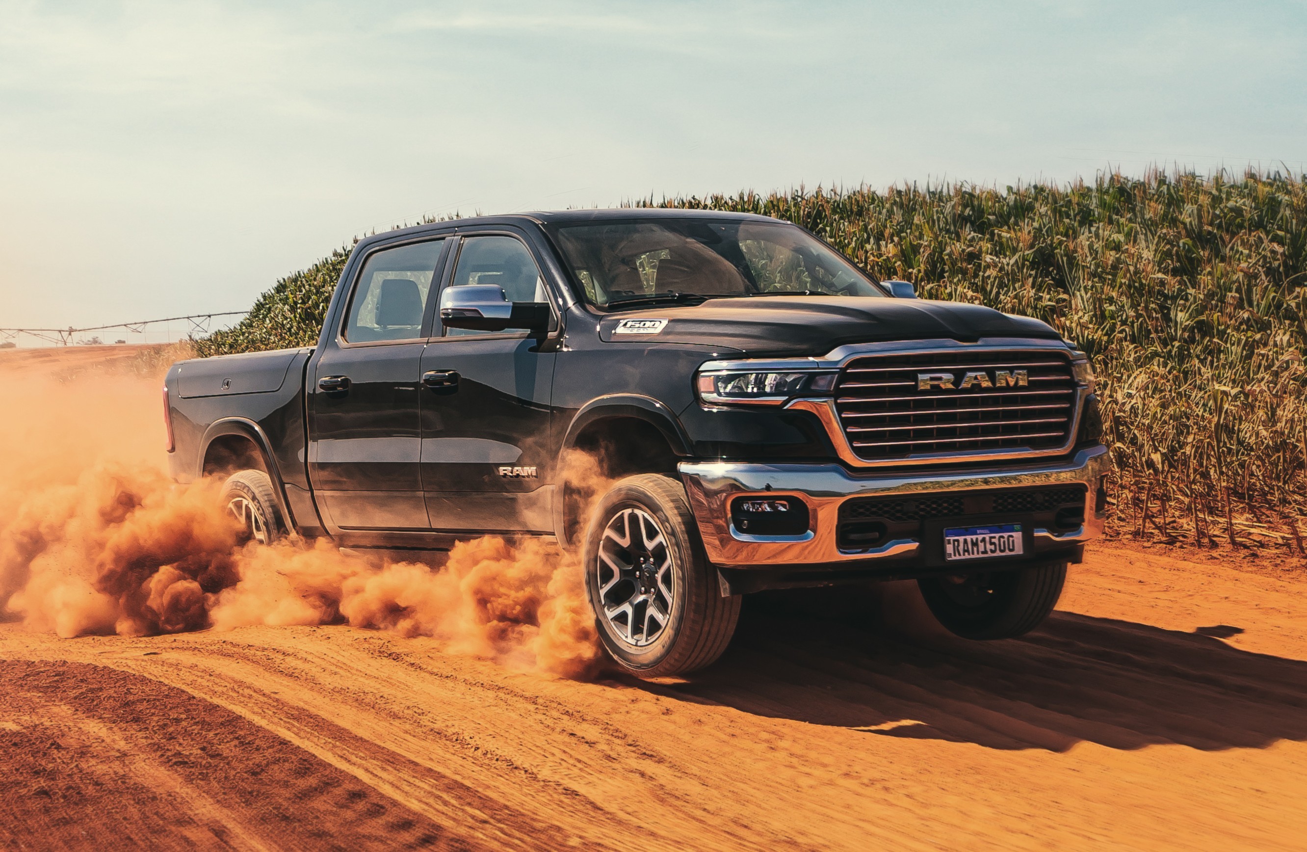 Stellantis faz recall de mais de 1,5 milhão de picapes RAM 1500 por defeito nos cintos, diz agência