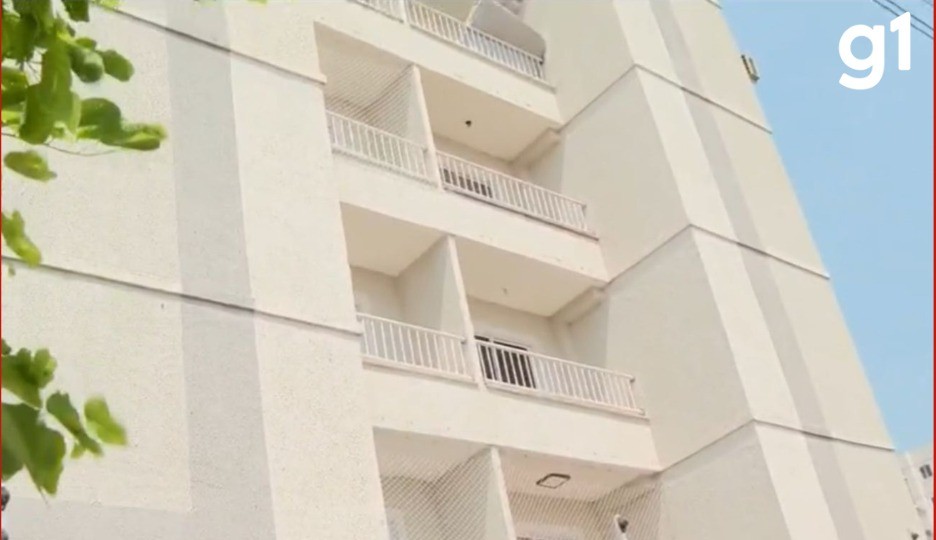 Bebê que caiu de 3° andar de prédio em Cuiabá não sofreu fraturas, diz pai