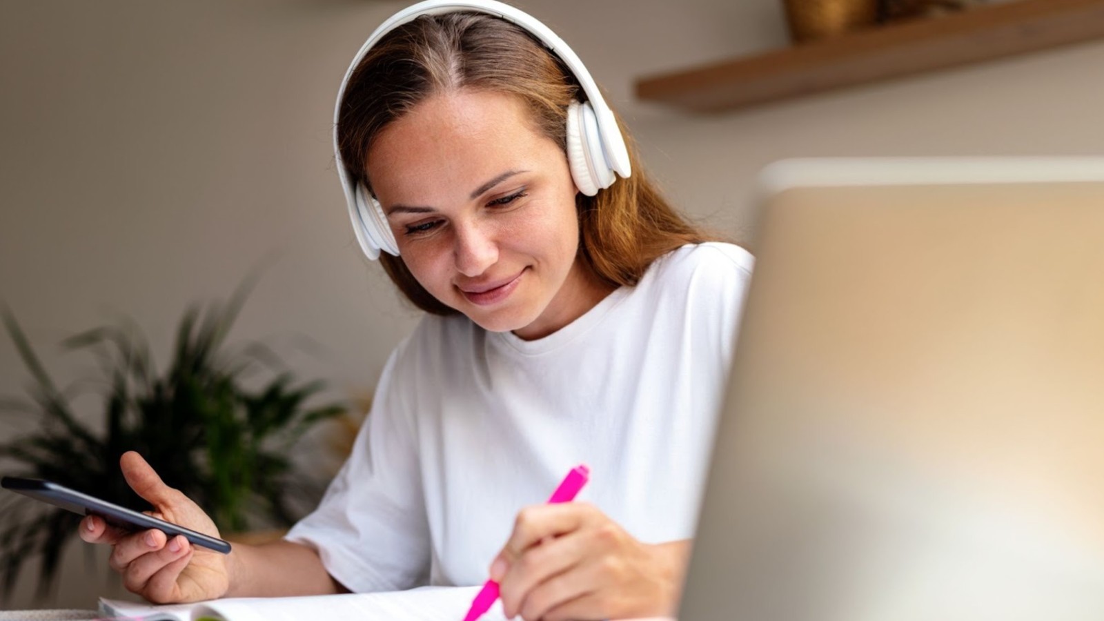 Atenção, universitários! Confira dicas para organizar a rotina de estudos 