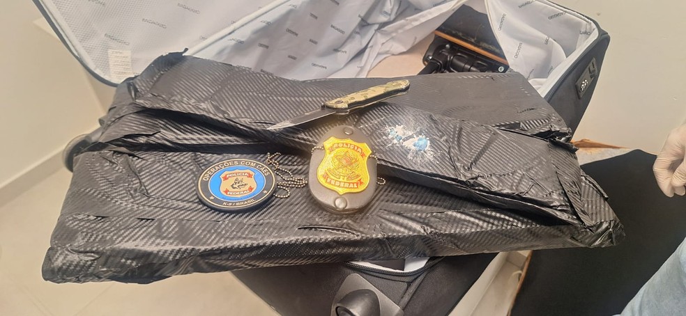 O homem de 31 anos foi autuado por tráfico internacional de drogas. — Foto: Divulgação