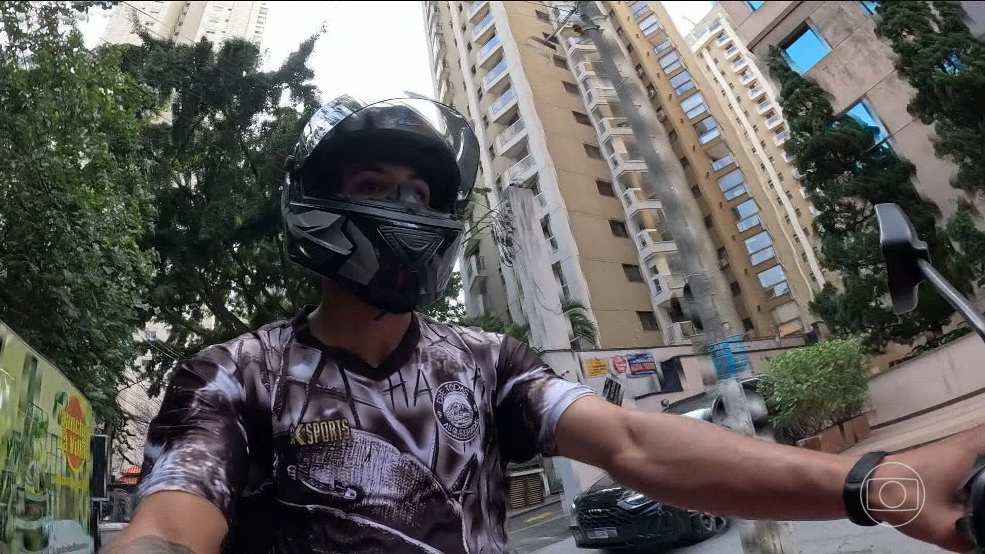 Brasil nunca teve tanta gente trabalhando como entregador ou motorista por aplicativo, diz IBGE 