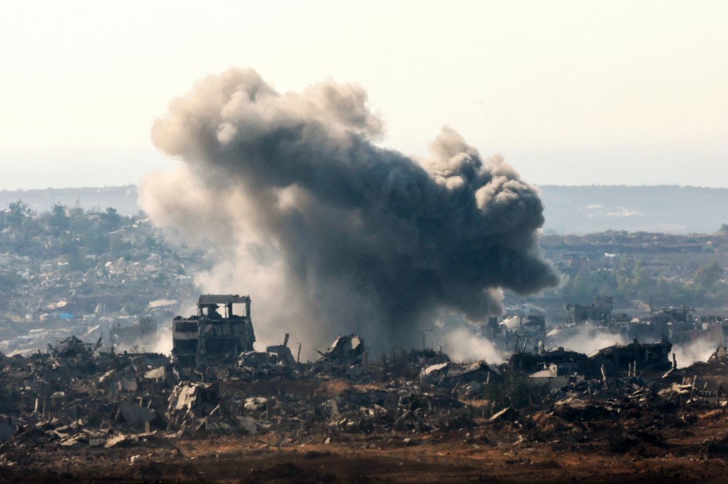 Ataques de Israel matam mais de 50 em Gaza em meio a negociações de trégua com o Hamas no Catar