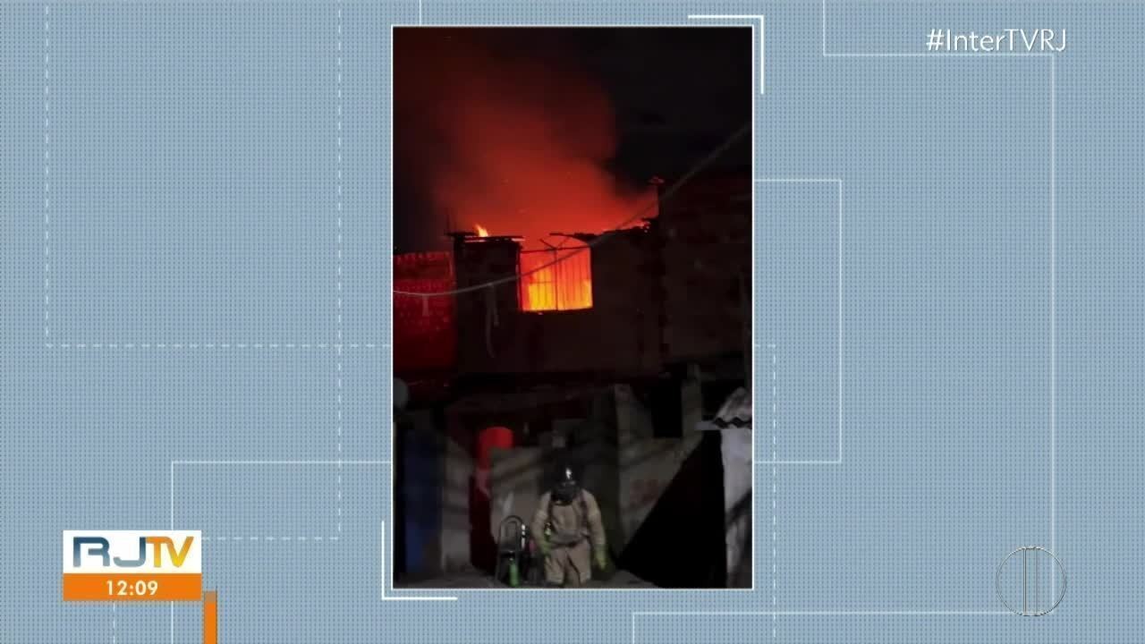 Incêndio em casa do Parque Santa Helena, em Campos, deixa moradores em desespero 