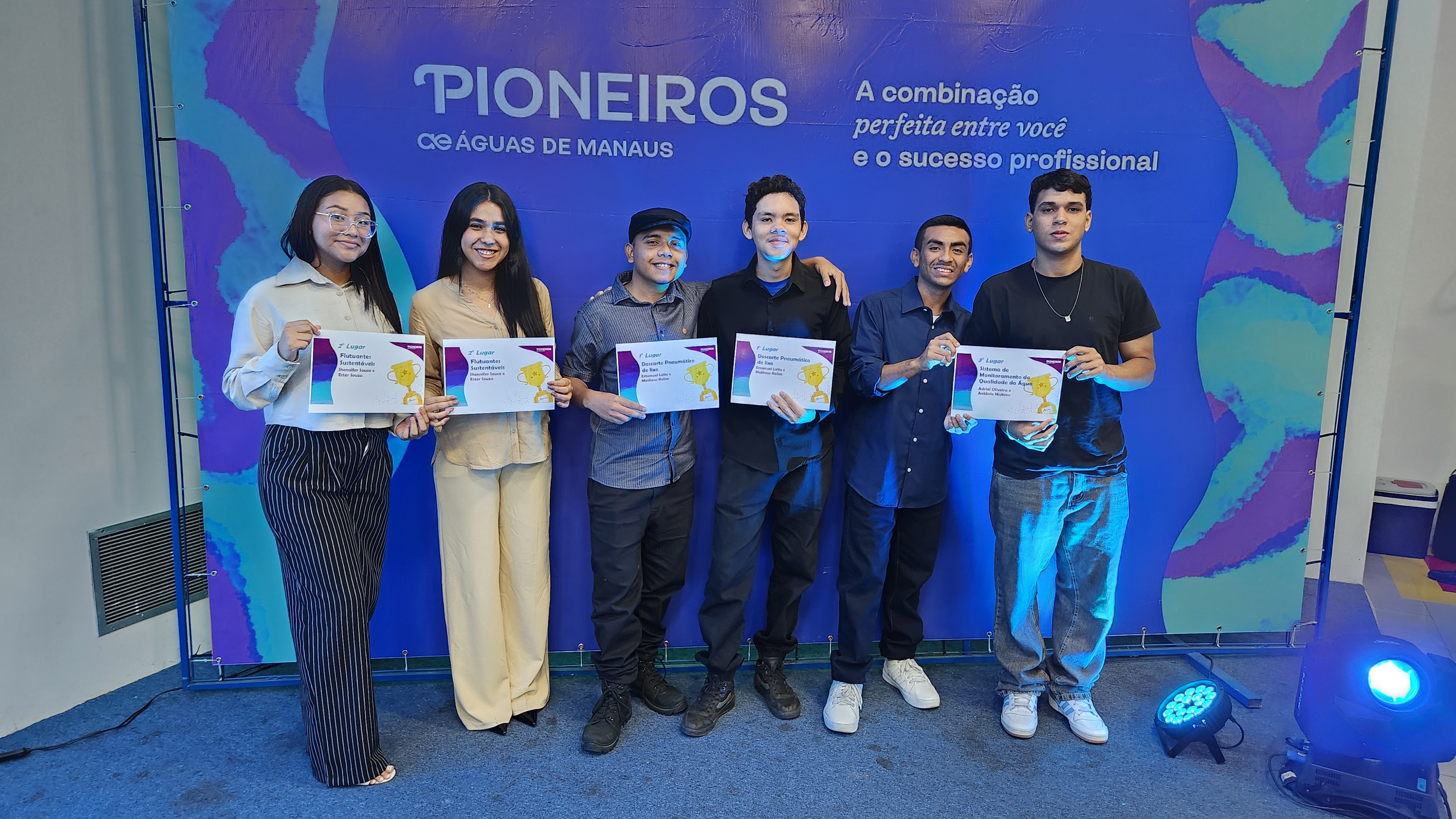 Alunos de escolas públicas são reconhecidos por projetos ambientais e saneamento