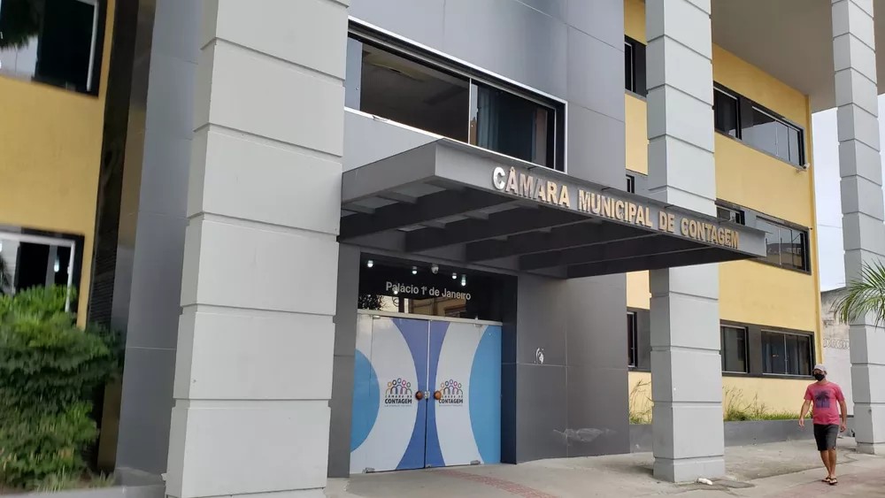 Vereadores de Contagem aprovam segundo reajuste em menos de 6 meses e salário passa de R$ 20 mil