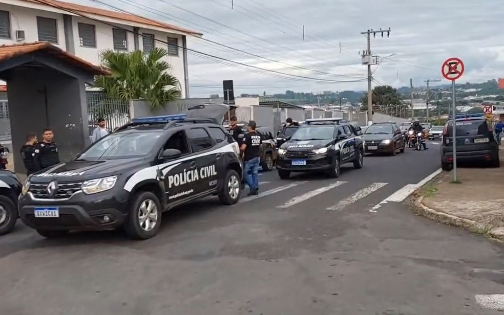 Polícia Civil faz operação para combater crimes contra o patrimônio em Guaxupé, MG — Foto: Reprodução/Magaiver TV