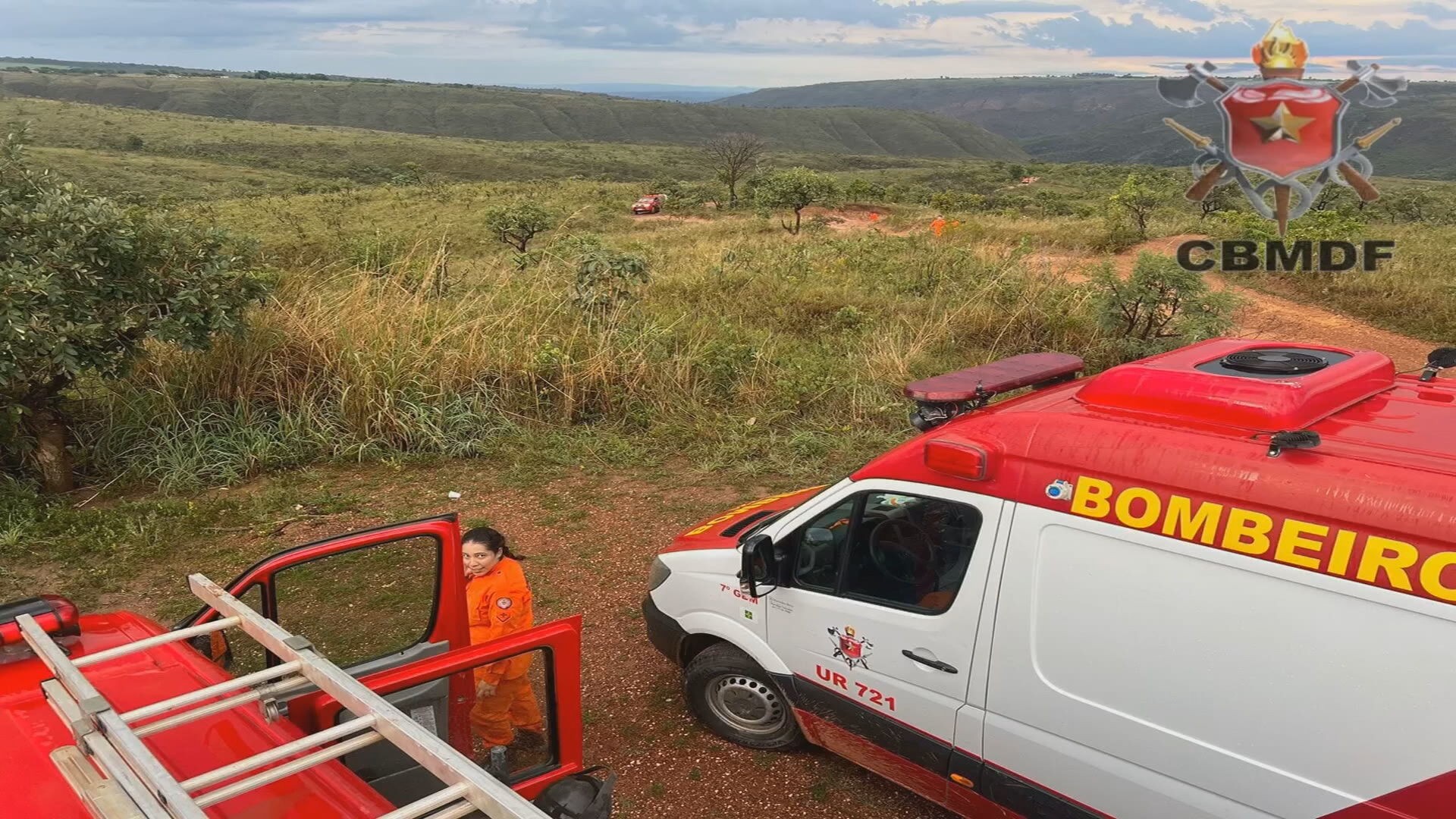 Jovem fica em estado grave após escorregar de pedra em cachoeira no DF