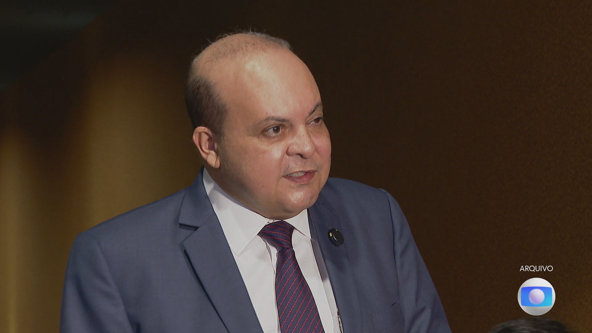 Ibaneis Rocha deixa governo do DF sem solucionar crise do BRB criada durante sua gestão