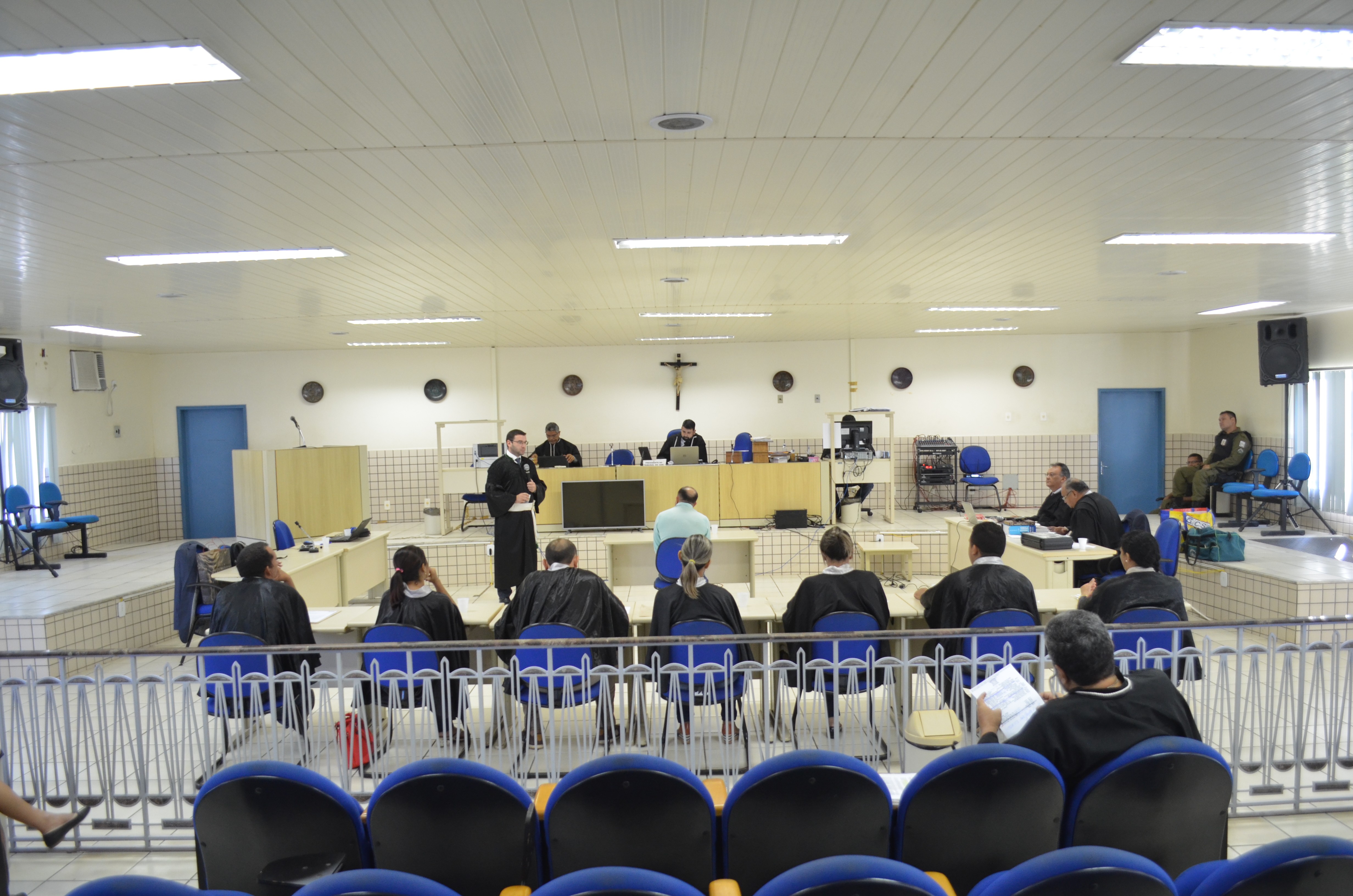 Réu é condenado a 16 anos e 8 meses por homicídio qualificado e preso após julgamento em Santarém, no Pará