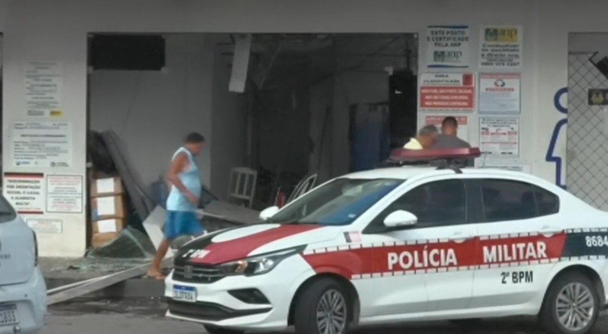 Posto de gasolina é alvo de explosão e roubo, em distrito de Campina Grande