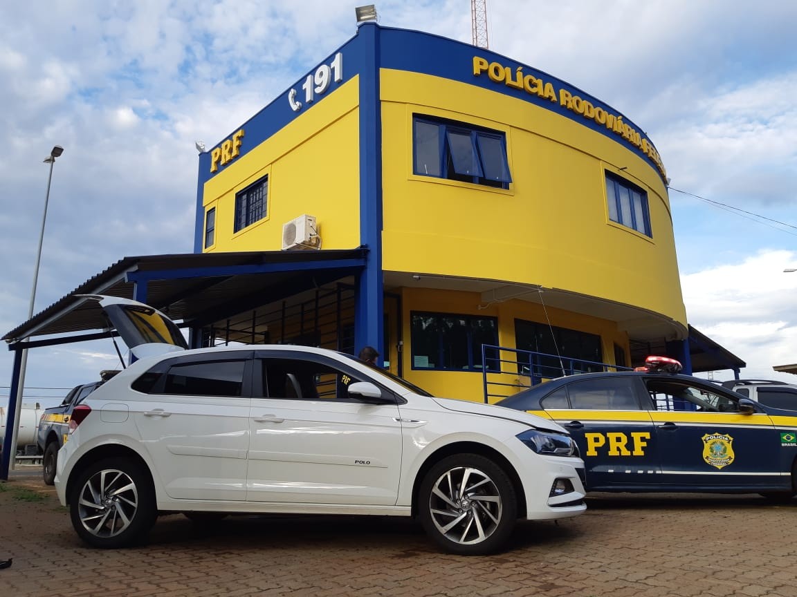 Passageiro tenta beijar adolescente de 15 anos à força em ônibus e é preso pela PRF na BR-365, em Uberlândia