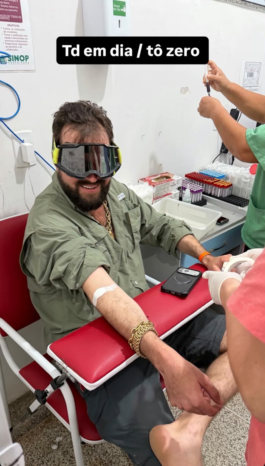 Influenciador é picado por cobra durante passeio de lancha no Rio Teles Pires em MT 