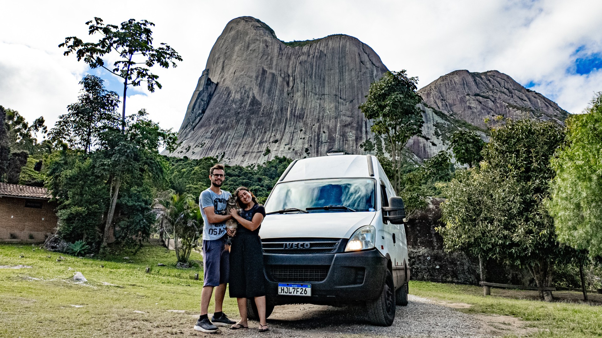 Após rodar 17 mil km pelo Brasil, casal da Serra planeja expedição de motorhome até o Alasca com gatinha de estimação