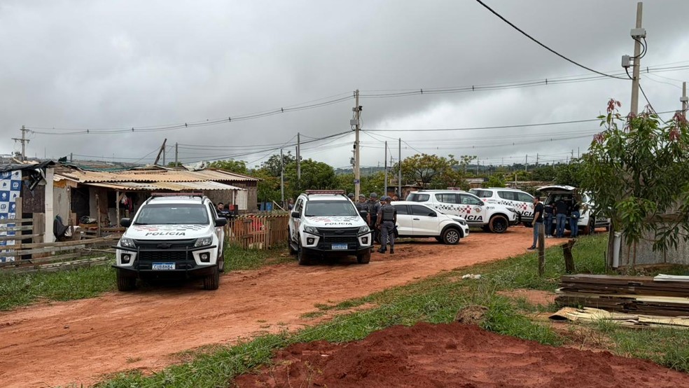Gaeco realiza operação em assentamento contra investigados por organização criminosa em Bauru — Foto: Andressa Lara/TV TEM