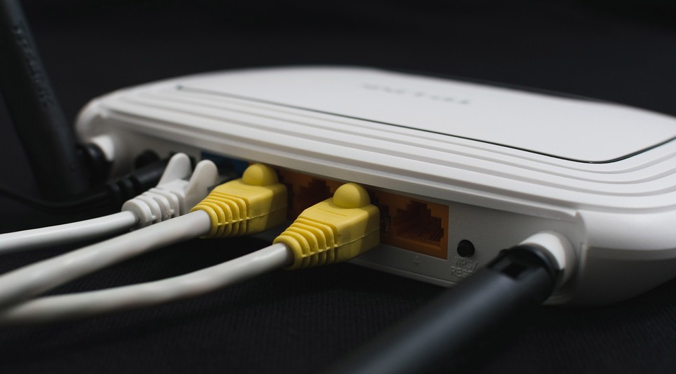 Configurar router para nao aceder a certos sites
