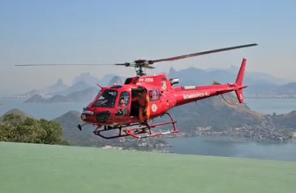 Testemunhas filmaram helicóptero que tentava resgatar vítimas no Parque da Cidade — Foto: Reprodução