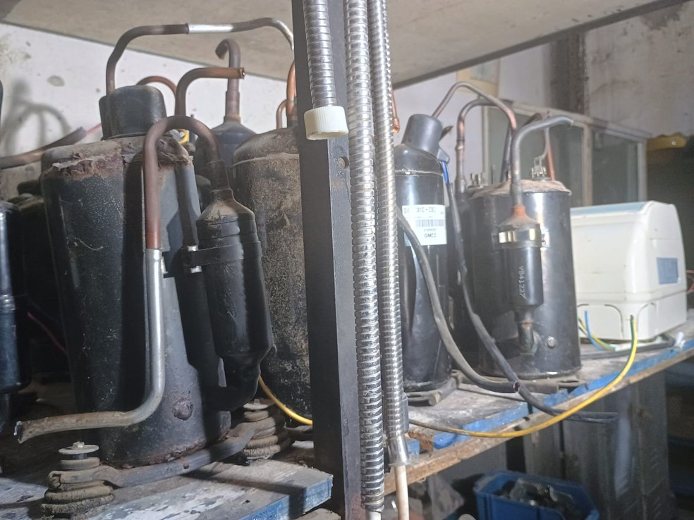 Compressor semelhante ao modelo que explodiu — Foto: Ewerton Correia/TV Cabo Branco