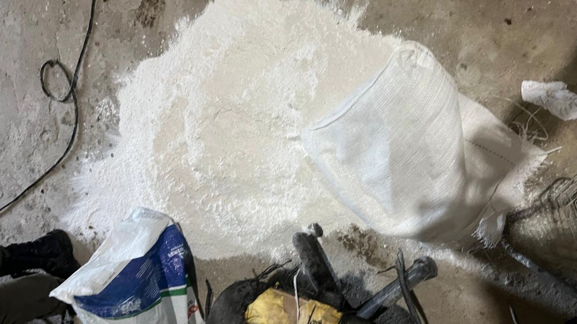 Traficante é preso no ES misturando cocaína com gesso para fazer droga 'render'