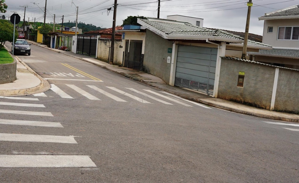 Prefeitura entrega obra de infraestrutura e pavimentação no Jardim Maracanã