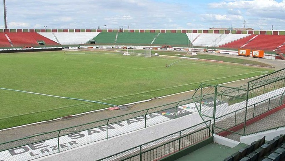 Estádio Joia da Princesa está localizado em Feira de Santana, segunda maior cidade do estado — Foto: Gustavo Serbonchini/ Globoesporte.com
