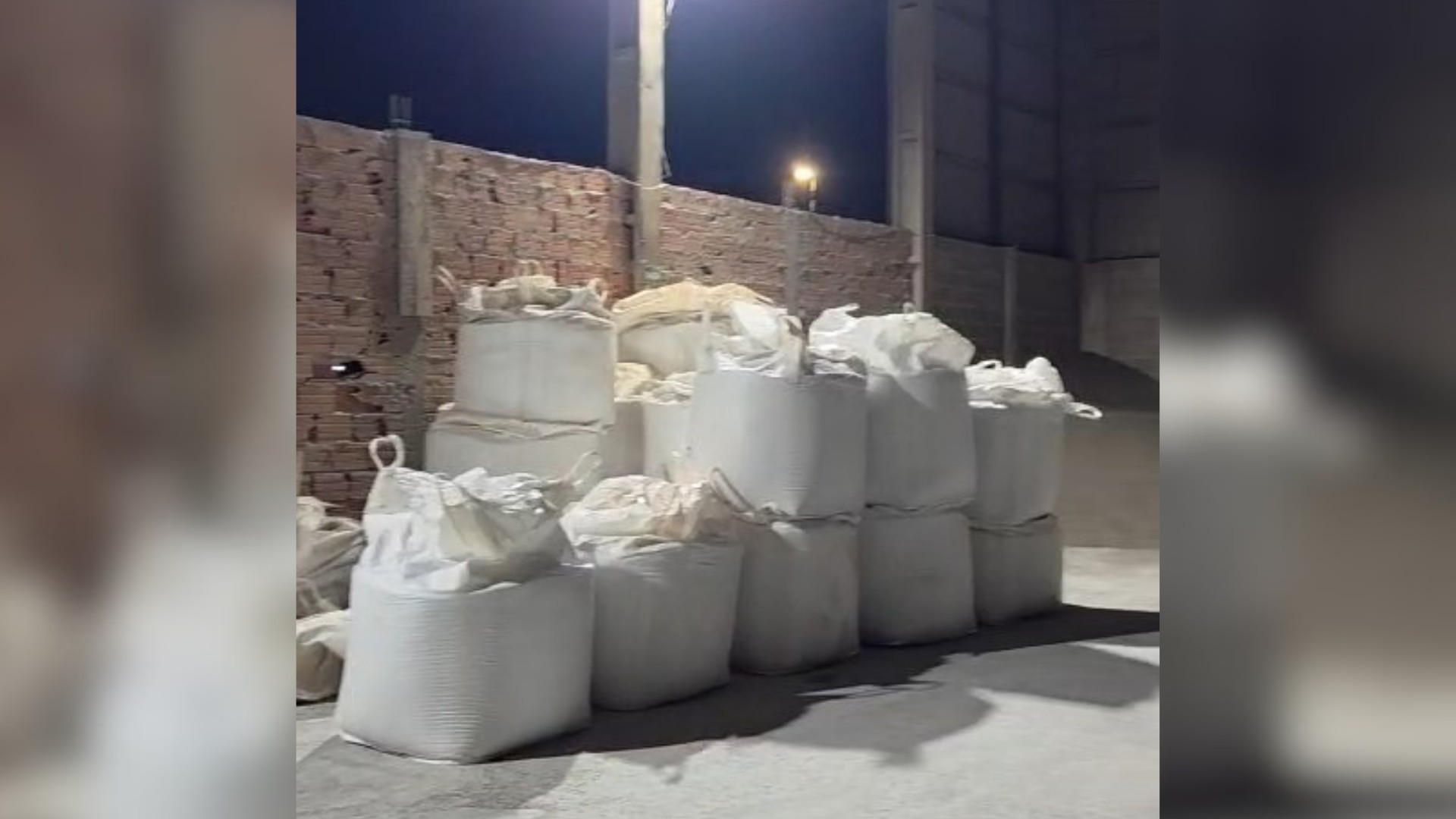 Quase 100 toneladas de fertilizantes são apreendidas por suspeita de adulteração em Araguari