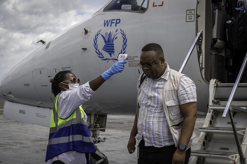 OMS e União Africana investem 518 milhões de dólares para conter surto de ebola