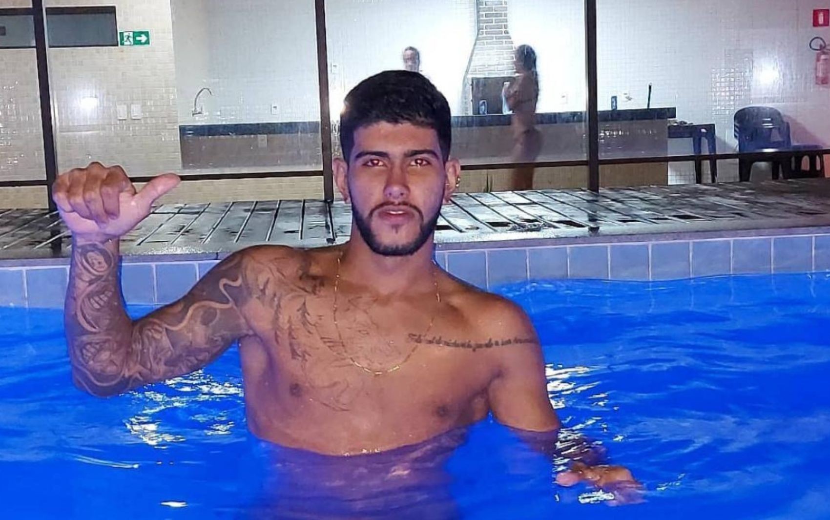 VÍDEO: jovem de 24 anos é executado a tiros dentro de fábrica de estofados no sul da Bahia