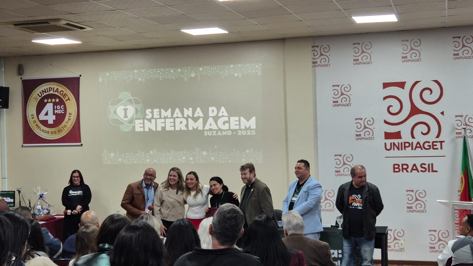 Professoras do UniPiaget são homenageadas na Semana da Enfermagem de Suzano