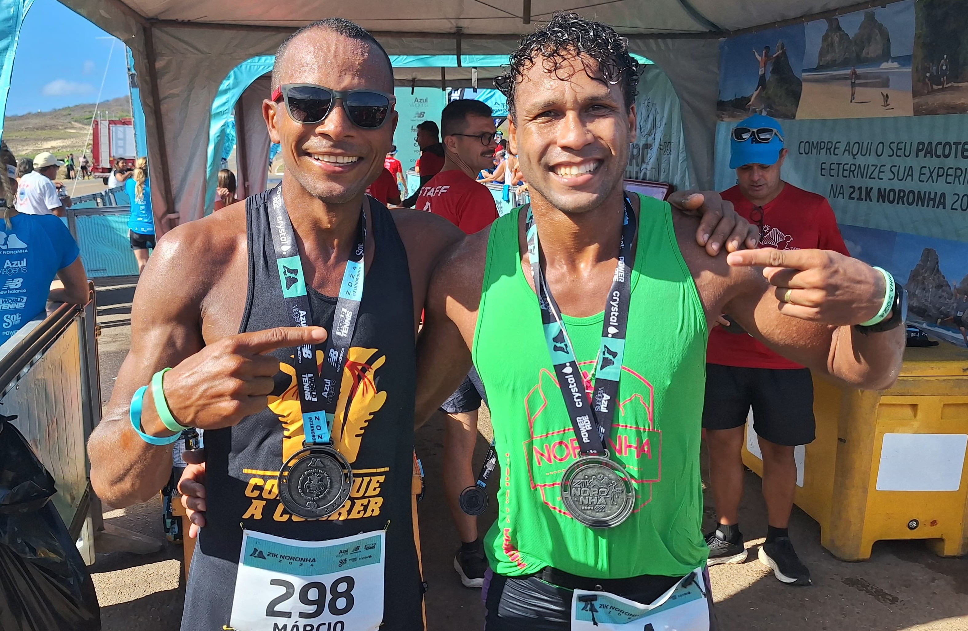 Corrida 21k Fernando de Noronha tem participação de 700 atletas e termina com dobradinha de moradores da ilha no pódio; VÍDEO