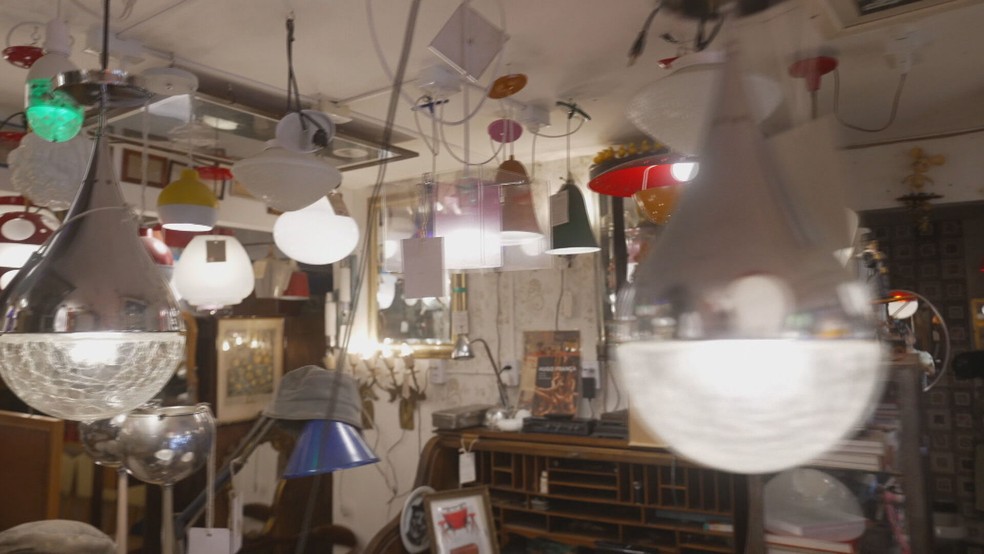 Antiquário na Rua do Senado — Foto: Reprodução/RJ1