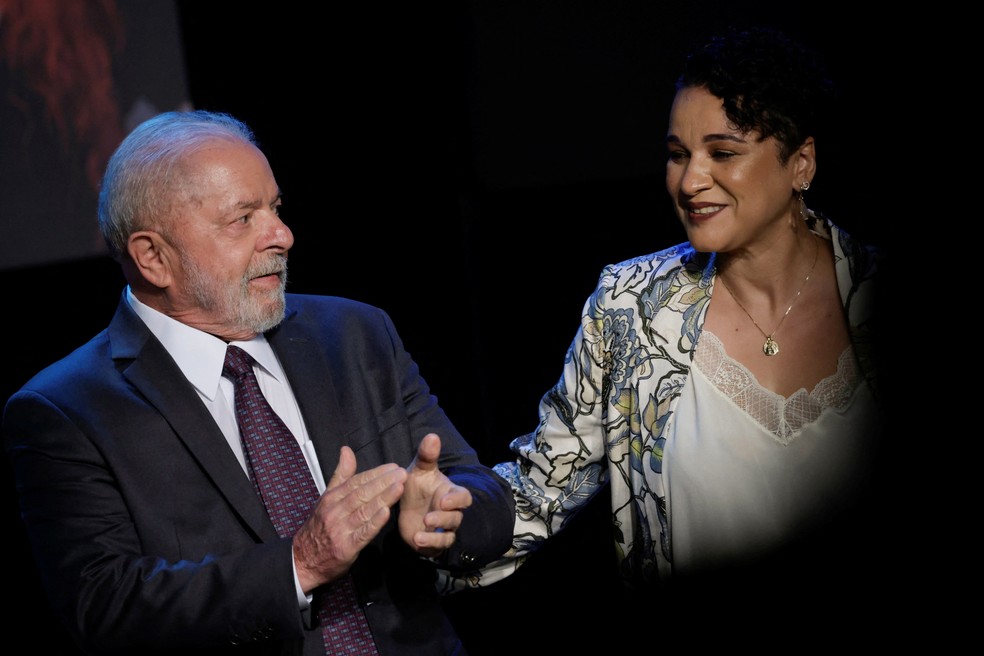 Lula e Tarciana Medeiros — Foto: Adriano Machado/Reuters