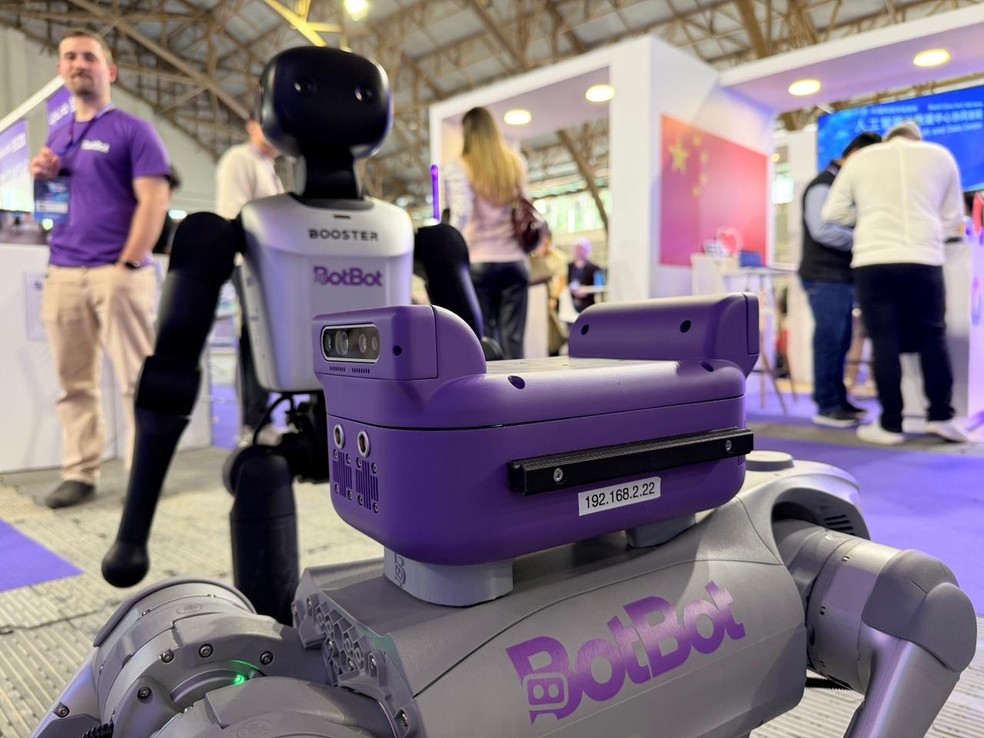 BotBrain instalado em "cão-robô". — Foto: Darlan Helder/g1