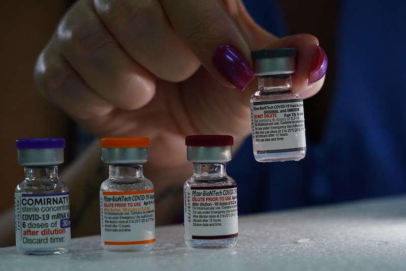 Anvisa determina atualização de vacinas contra Covid-19 com nova cepa predominante no país; veja quem precisa tomar nova dose