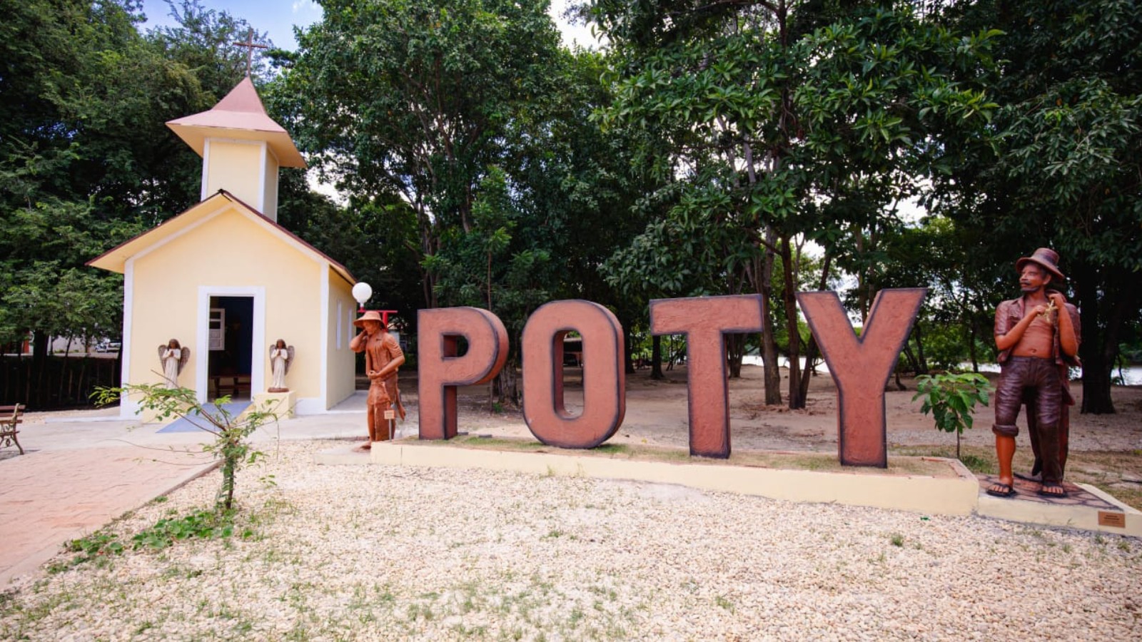 Oficina para novos artesãos é lançada no Polo Cerâmico de Teresina