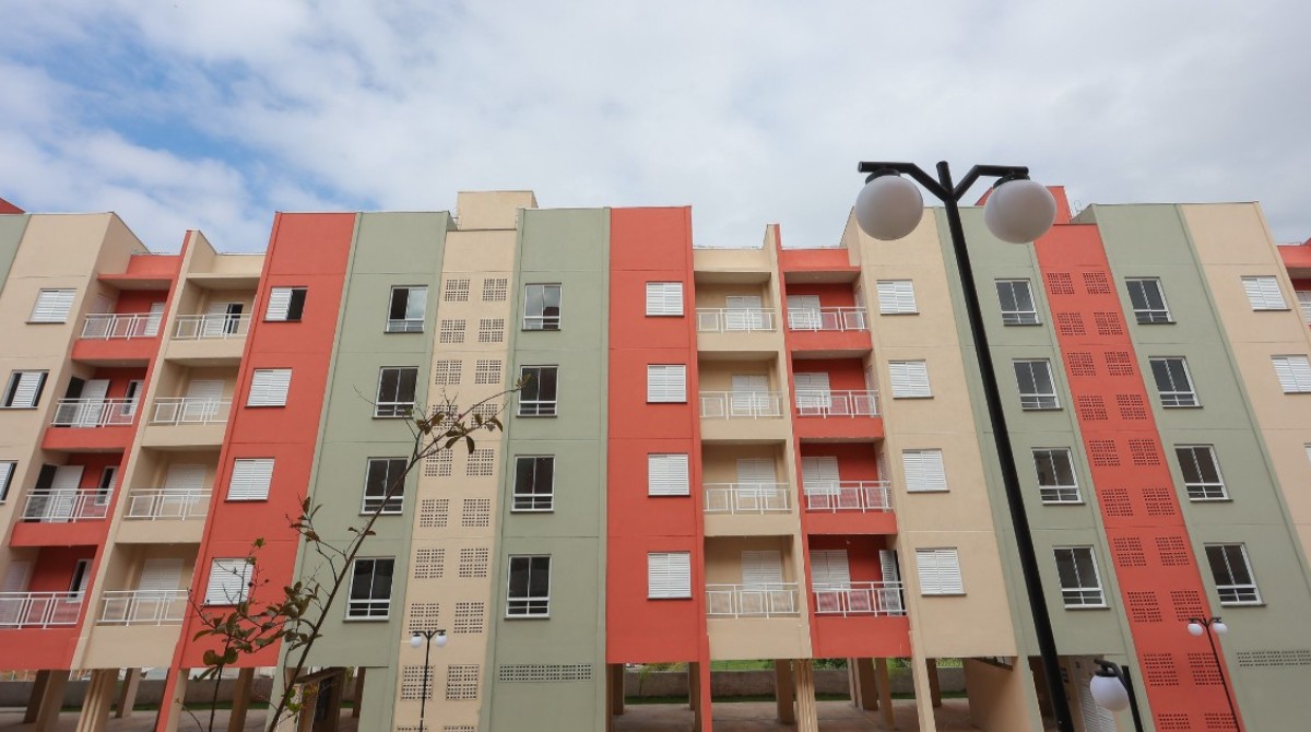 CDHU abre 43 vagas de estágio com bolsa de até R$ 2 mil; inscrições vão até 13 de maio