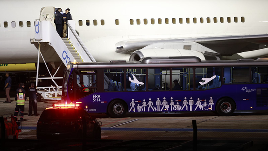 Avião misterioso dos EUA que pousou em Porto Alegre transportava diplomatas, diz PF
