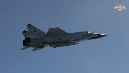 Estônia acusa Rússia de invadir seu espaço aéreo com 3 jatos - Aeronaves russas permaneceram no espaço aéreo estoniano durante 12 minutos, segundo o governo do país.