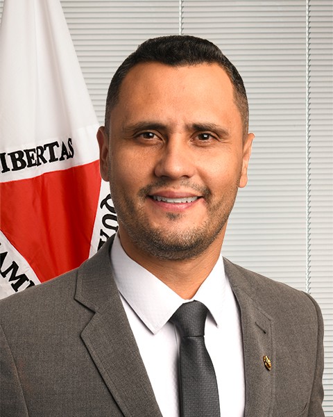 Cleitinho confirma pré-candidatura ao governo de Minas