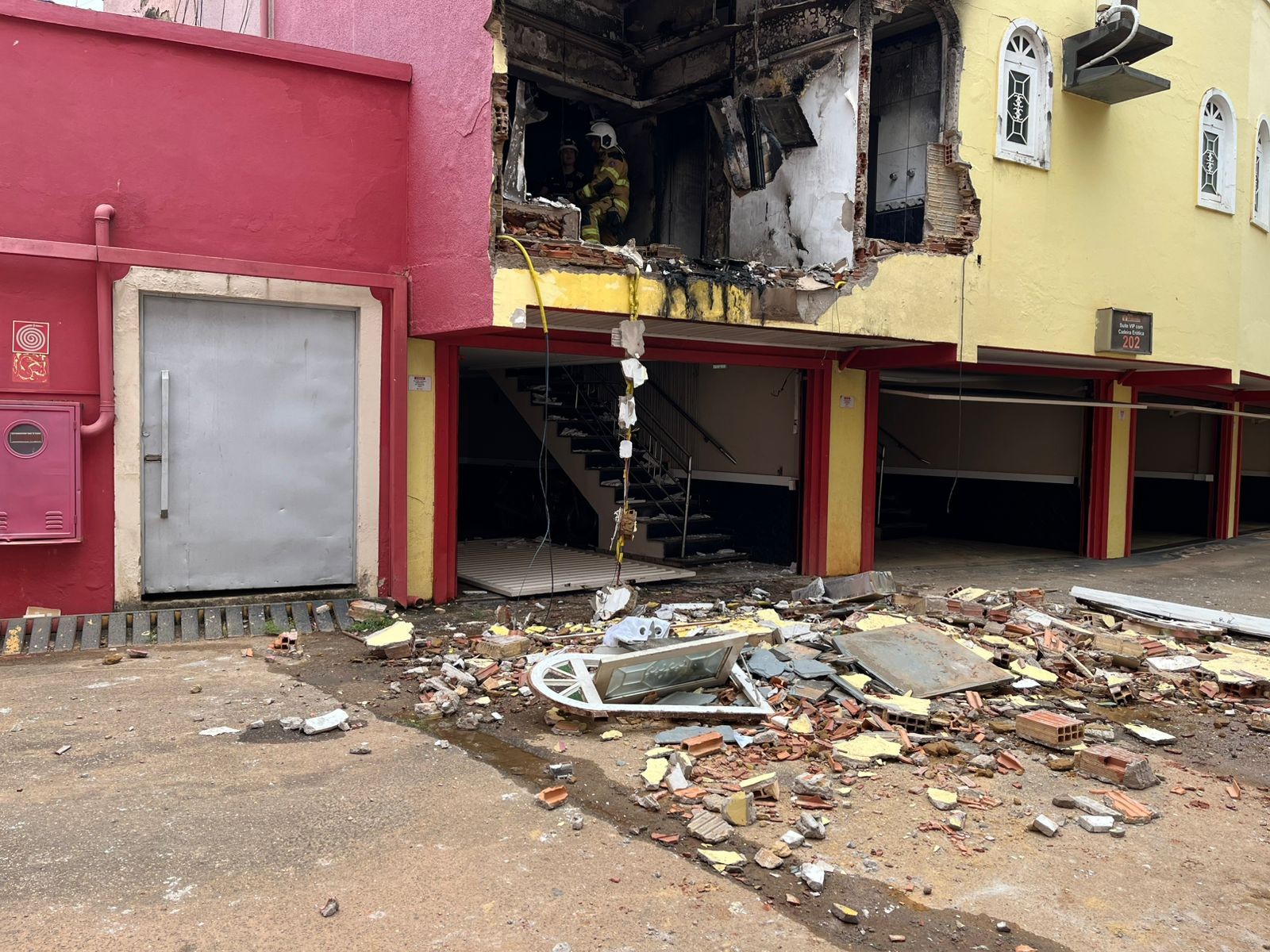 Explosão em quarto de motel deixa homem morto em Governador Valadares