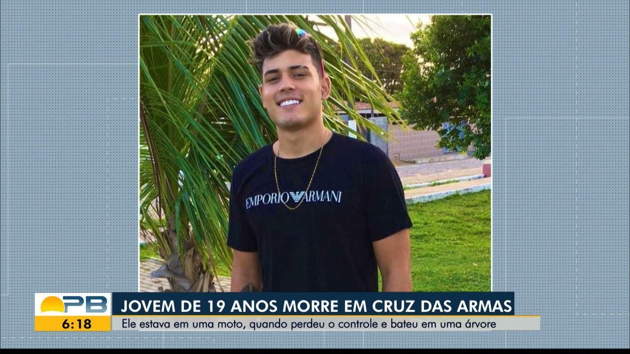 Jovem perde controle de moto e morre após colidir em árvore, em João ...
