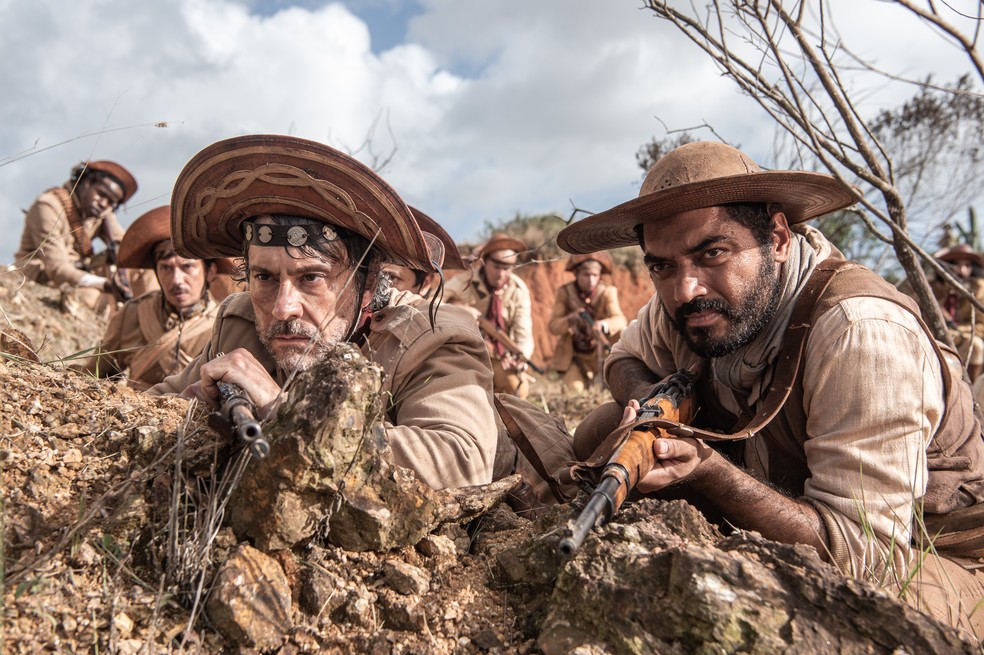 Alexandre Nero e Thomas Aquino em 'Guerreiros do Sol', nova novela do Globoplay