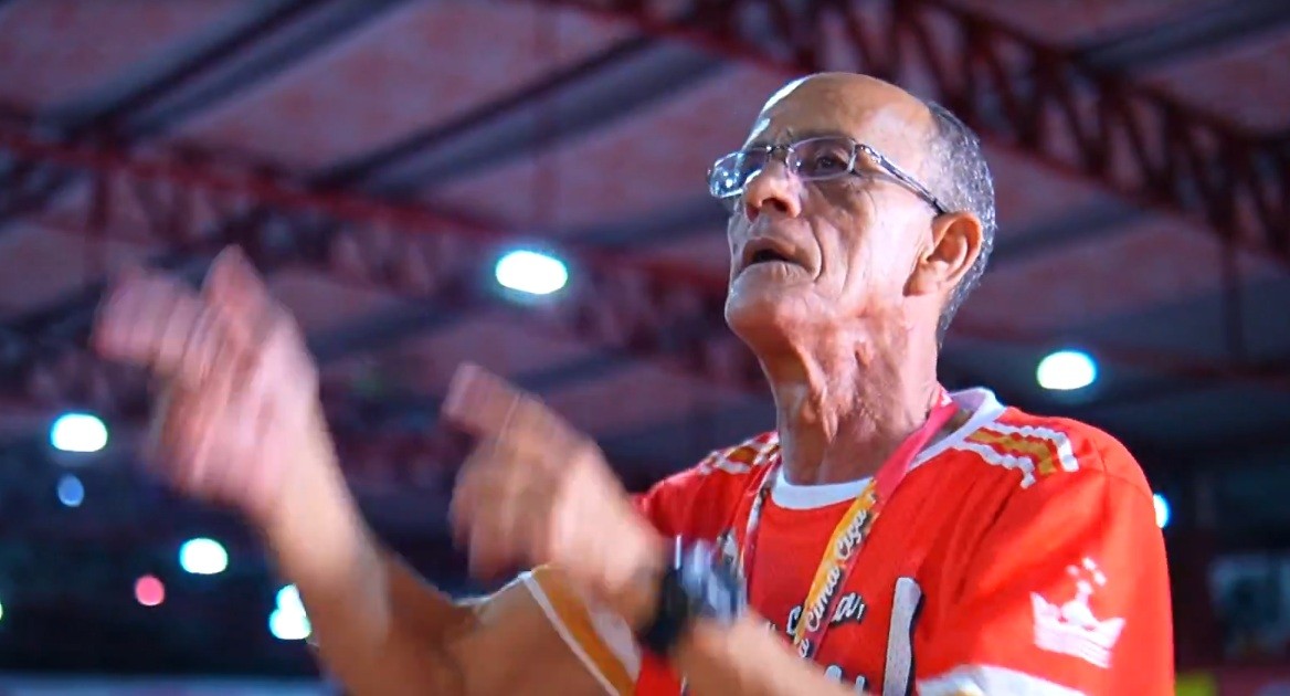 Enredo e Samba: Viradouro exalta trajetória e inovações de Mestre Ciça