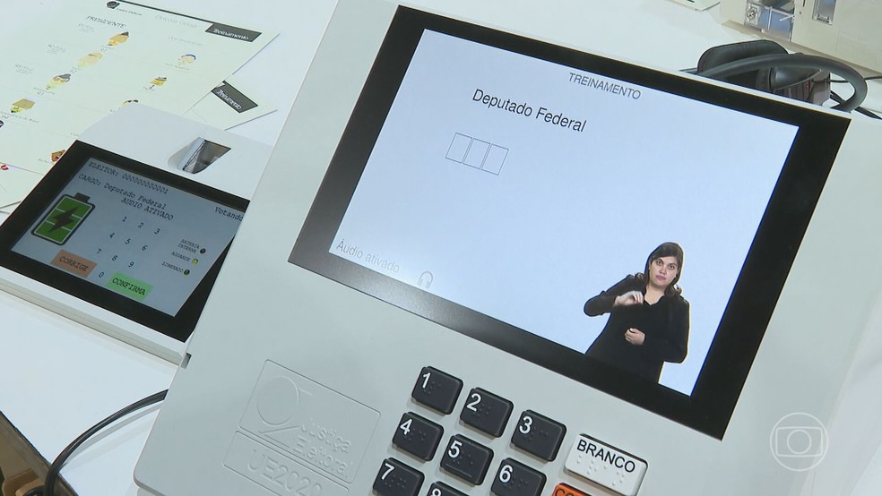 Eleições 2024: Justiça Eleitoral começa a fazer os ajustes finais nas urnas eletrônicas — Foto: Reprodução/TV Globo