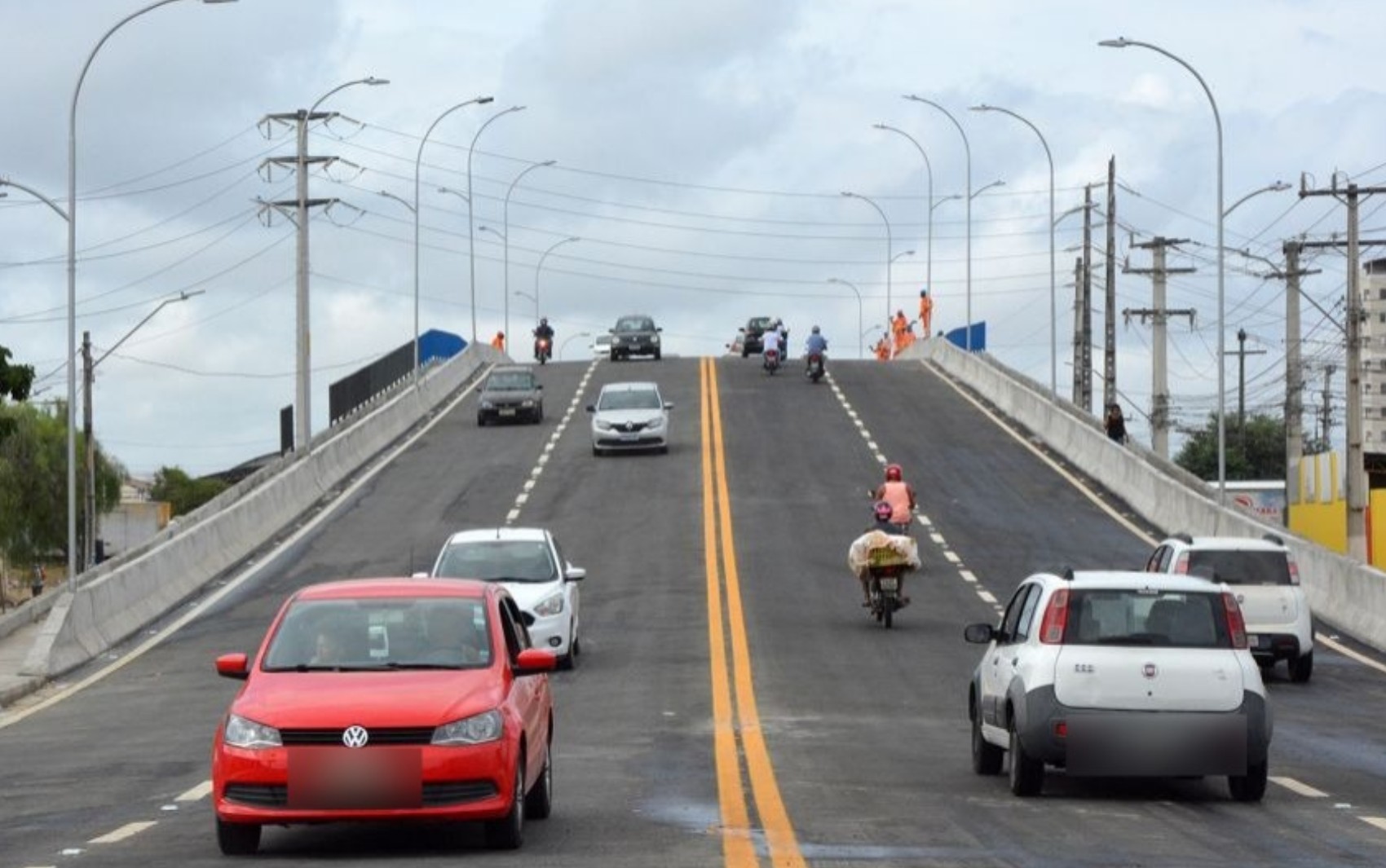 Retorno sob viaduto será interditado em duas etapas por obras em Feira de Santana; confira alternativa
